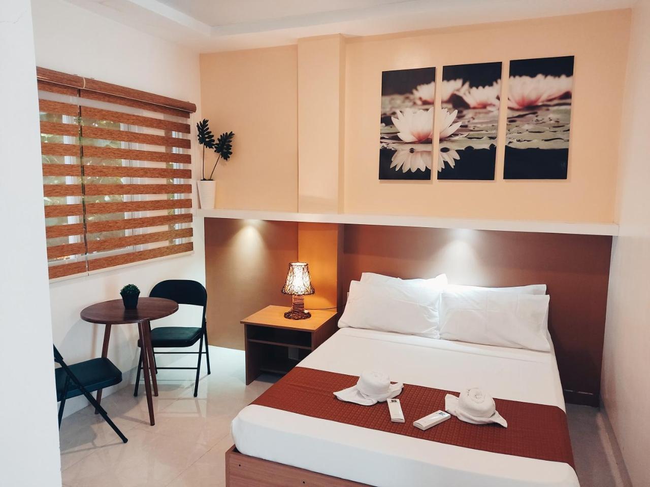 Aurelle Inn Legazpi Exterior photo