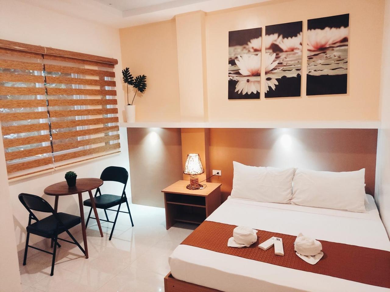 Aurelle Inn Legazpi Exterior photo